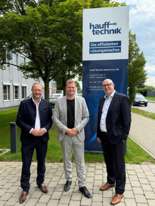 Geschäftsführer Dr. Daniel Philippe Stier, OB Michael Salomo und Prokurist Thomas Kölle Geschäftsführer Dr. Daniel Philippe Stier, OB Michael Salomo und Prokurist Thomas Kölle