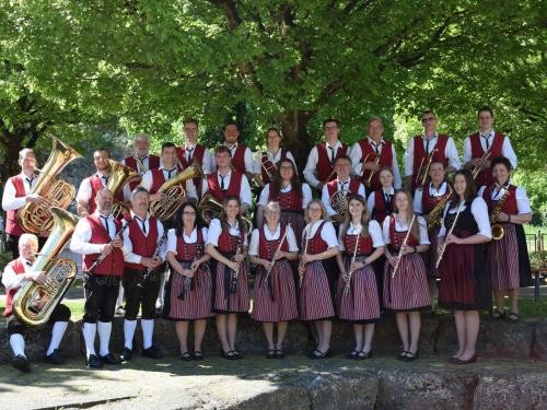 Am 3. Mai Auftritt des Musikverein "Frohsinn" Oggenhausen beim Hugo-Rupf-Platz. Foto: Musikverein Frohsinn Oggenhausen e.V. Am 3. Mai Auftritt des Musikverein "Frohsinn" Oggenhausen beim Hugo-Rupf-Platz. Foto: Musikverein Frohsinn Oggenhausen e.V.