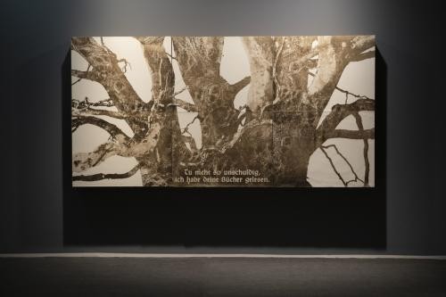 Baum Kunstwerk aus der Ausstellung Baum Kunstwerk aus der Ausstellung