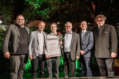 Übergabe des Max Liebhaber Preises mit v. l. n. r. Alexander Herbst, Dr. Thomas Liebhaber, Giorgi Sajaia, Jürgen Liebhaber, Bürgermeister Johannes Krombach-Champiomont, Festspielintendant Marcus Bosch Übergabe des Max Liebhaber Preises mit v. l. n. r. Alexander Herbst, Dr. Thomas Liebhaber, Giorgi Sajaia, Jürgen Liebhaber, Bürgermeister Johannes Krombach-Champiomont, Festspielintendant Marcus Bosch
