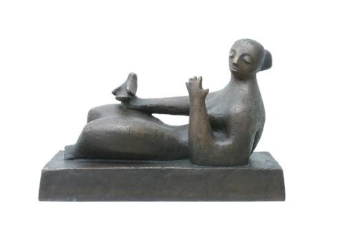 Franklin Pühn: Liegende mit Vogel, um 1960, Bronze, Kunstmuseum Heidenheim, Nachlass Franklin Pühn Franklin Pühn: Liegende mit Vogel, um 1960, Bronze, Kunstmuseum Heidenheim, Nachlass Franklin Pühn