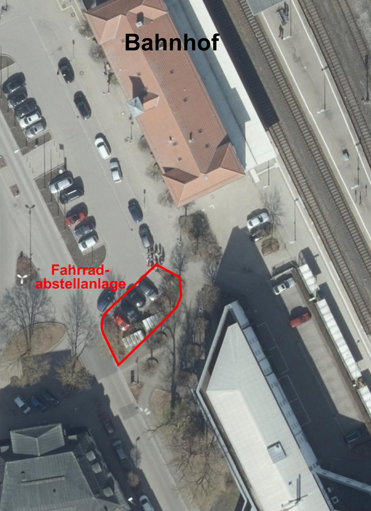 Location of the bicycle parking facility in front of the train station Location of the bicycle parking facility in front of the train station